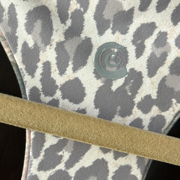 Johnny was calme endurance reversible sports bra - Picture 10 of 11